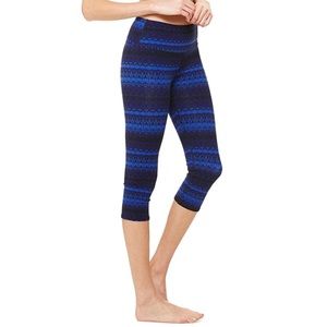 Alo Yoga Airbrush Blue Capri Leggings Size S